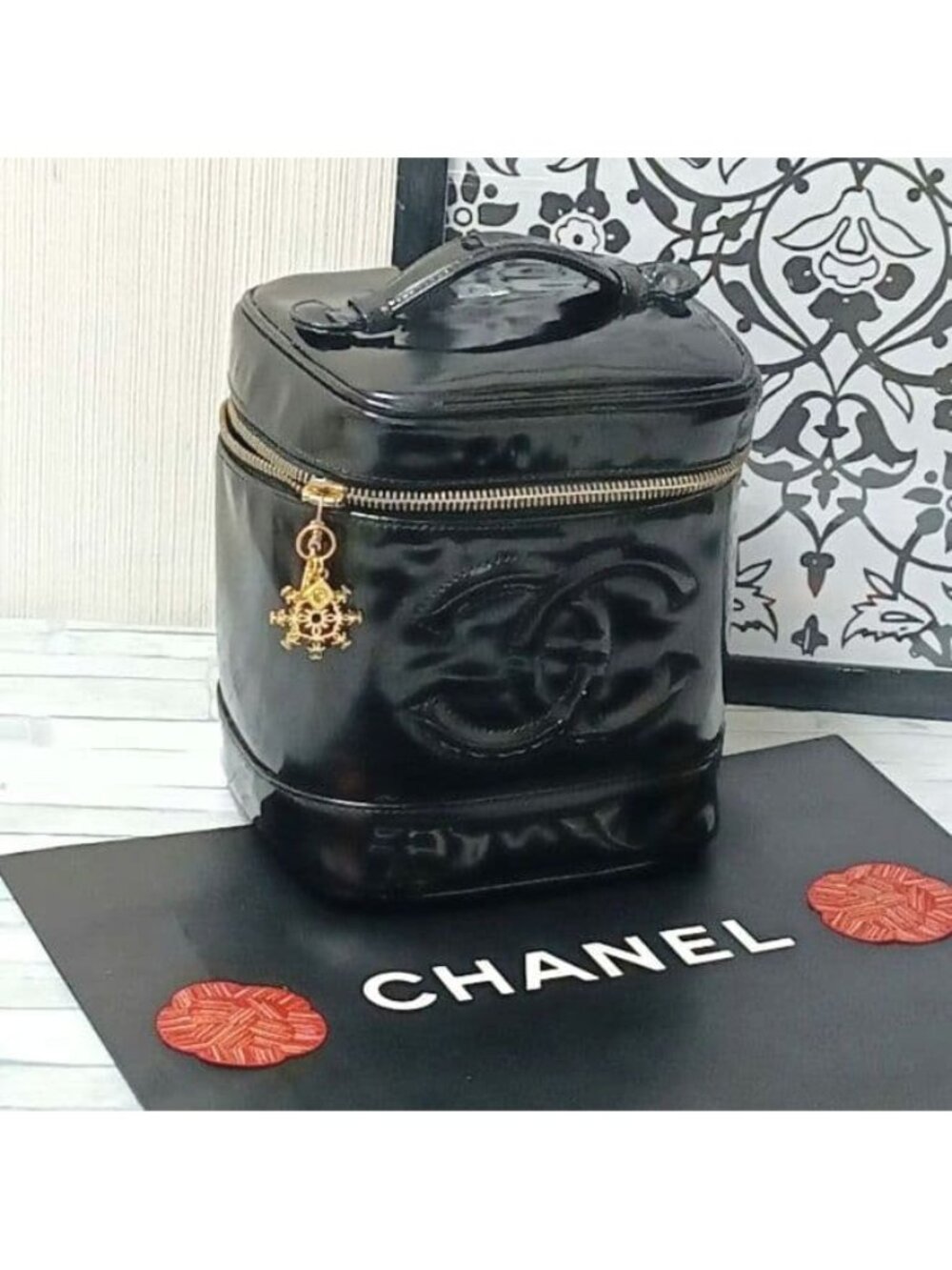 Chanel Vanity Pouch Enamel Black CC Logo